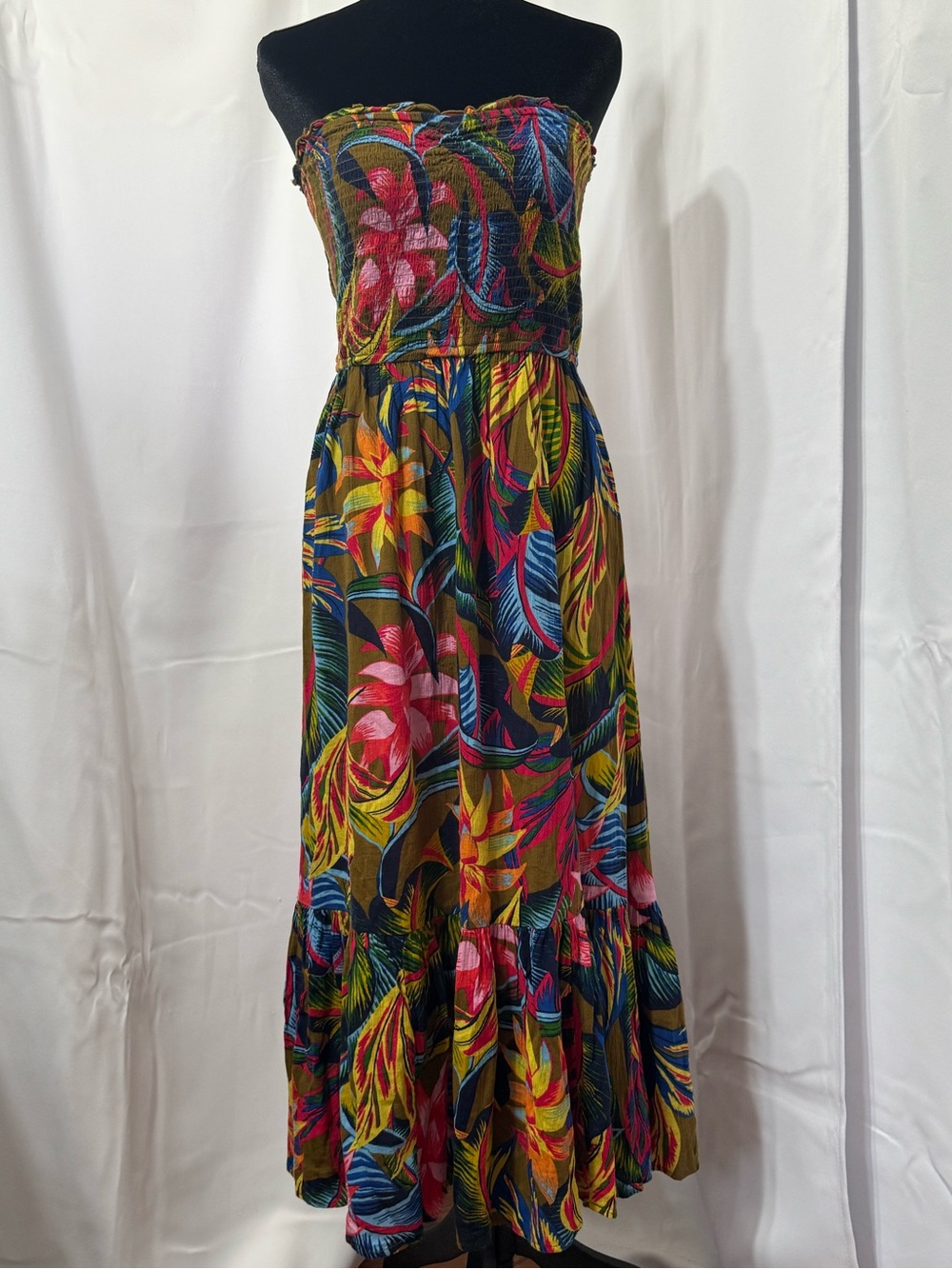 Aerie Vacationcore Tropical Maxi Dress Resortwear Islandcore Botanical Smocked M